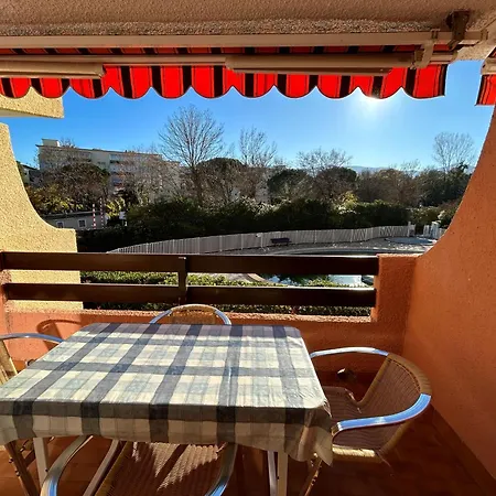 4 Personnes Avec Balcon Et Parking Pres De La - Fr-1-837-64 Апартаменты *