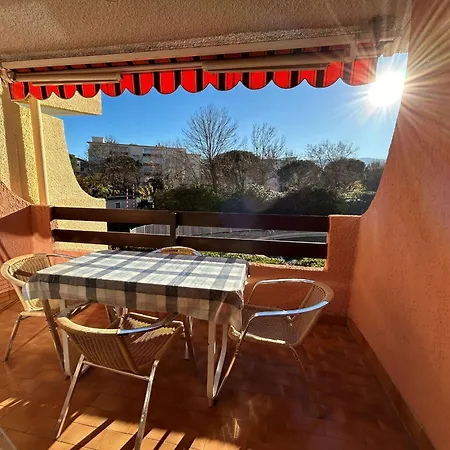 4 Personnes Avec Balcon Et Parking Pres De La - Fr-1-837-64 *